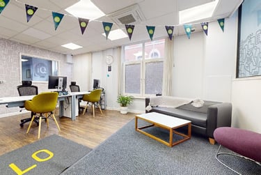 Townhouse Studio at iQ Grosvenor House, 21-23 Newarke Street, City Centre, Leicester, LE15SP - Image 2